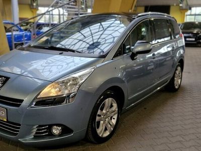Zielony jasny (metalik) Używany 2010 Peugeot 5008 Minivan | 26 900 zł
