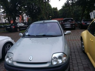 używany Renault Clio II 1.4dm 75KM 2000r. 48 000km