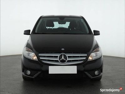 Mercedes B180