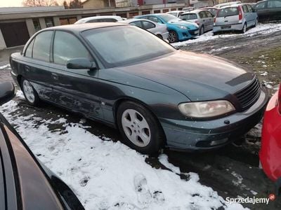Używany Opel Omega 2001 Zielony Sedan/Limuzyna