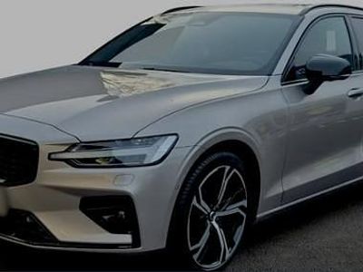 Używany Volvo V60 265 KM (194 kW) 2025 Beżowy (metalik) Kombi