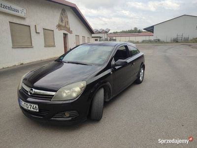 Opel Astra GTC