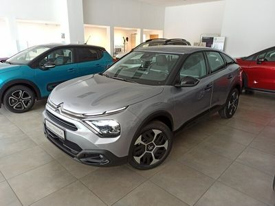 używany Citroën C4 1.2dm 100KM 2022r. 2km