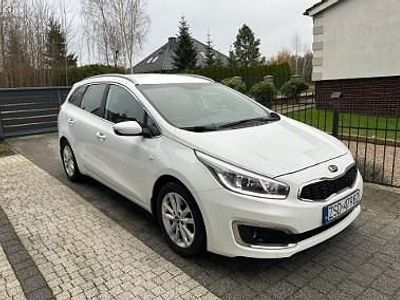 Biały Używany 2016 Kia Ceed Hatchback | 29 900 zł (Uczciwa cena)