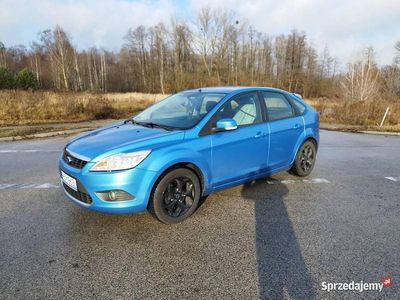 Niebieski Używany 2010 Ford Focus Hatchback | 14 900 zł (Uczciwa cena)