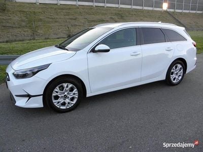 Używany Kia Ceed 2022 Biały Hatchback