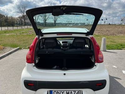 Używany Peugeot 107 68 KM (50 kW) 2007 Biały Hatchback