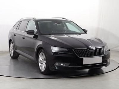 Czarny Używany 2017 Skoda Superb Kombi | 61 499 zł (Dobra cena)