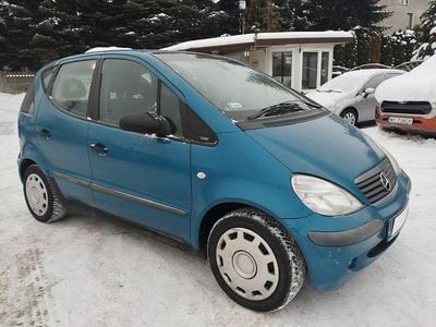 Niebieski Używany 2001 Mercedes A140 Hatchback | 3900 zł (Uczciwa cena)