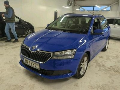 Używany Skoda Fabia 95 KM (69 kW) 2021 Niebieski (metalik) Kombi