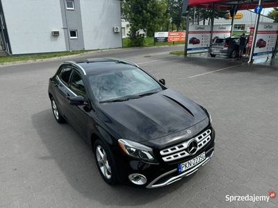 Mercedes GLA250