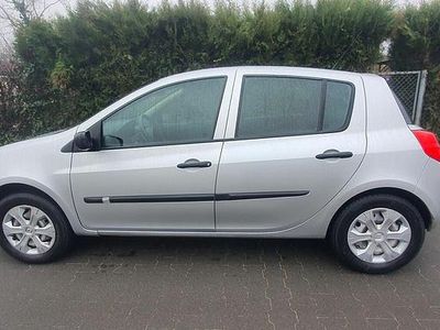 Srebrny Używany 2008 Renault Clio II Hatchback | 7000 zł (Dość drogi)