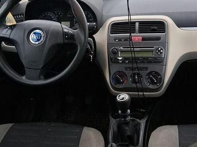 Czarny Używany 2006 Fiat Grande Punto Hatchback | 5500 zł (Uczciwa cena)