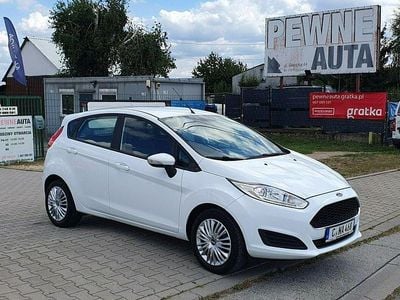 Biały Używany 2016 Ford Fiesta Hatchback | 27 600 zł (Uczciwa cena)