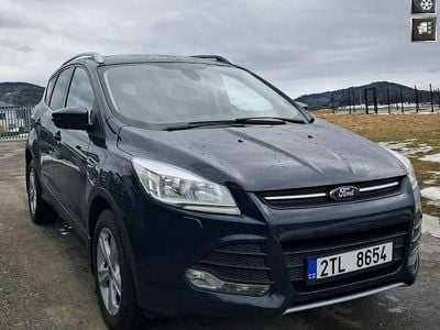 Niebieski ciemny (metalik) Używany 2015 Ford Kuga SUV | 37 900 zł (Dobra cena)