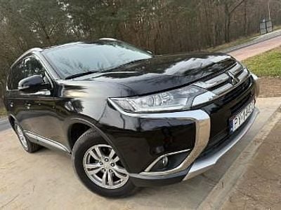 Czarny Używany 2015 Mitsubishi Outlander SUV | 48 900 zł (Uczciwa cena)