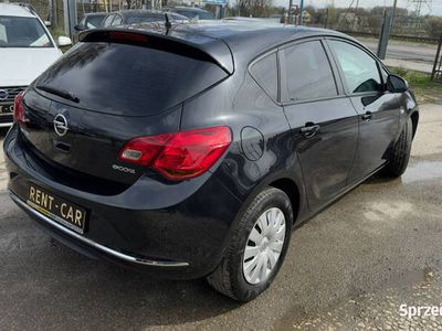 używany Opel Astra 1.2dm 95KM 2013r. 190 651km