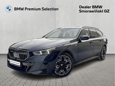 Używany BMW 520 Comfort Edition 197 KM (144 kW) 2024 Tansanit blue ii metallic metalizowany Kombi