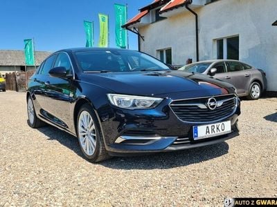 Używany Opel Insignia 200 KM (147 kW) 2019 Granatowy Sedan/Limuzyna