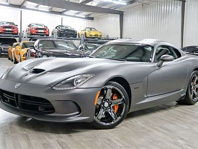 używany Dodge Viper 8.4dm 645KM 2014r. 724km