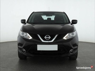 Fioletowy Używany 2015 Nissan Qashqai SUV | 37 999 zł (Uczciwa cena)