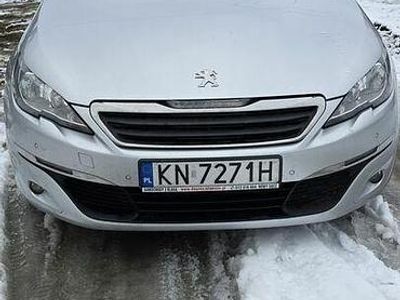 Używany Peugeot 308 Business-Line 2015 Srebrny Kombi