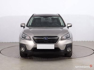 Szary Używany 2018 Subaru Outback Kombi | 87 999 zł