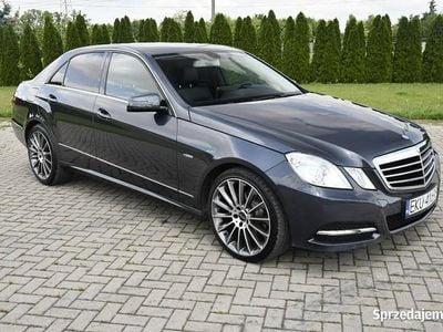 Mercedes E200