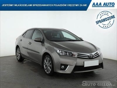 Używany Toyota Corolla 132 KM (97 kW) 2015 Srebrny