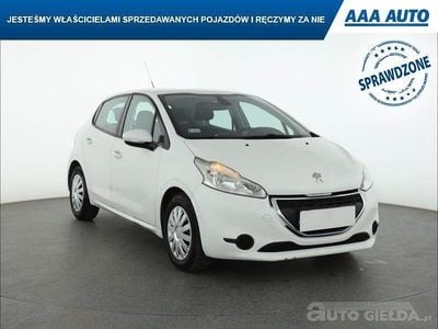 Używany Peugeot 208 2013 Biały Hatchback