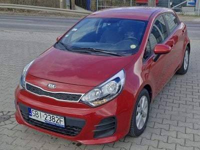 Czerwony Używany 2016 Kia Rio Sedan/Limuzyna | 23 500 zł
