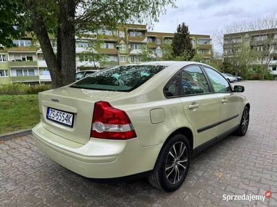 Volvo S40