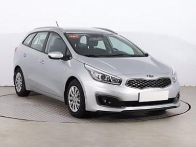 Srebrny Używany 2017 Kia Ceed Hatchback | 27 999 zł (Uczciwa cena)