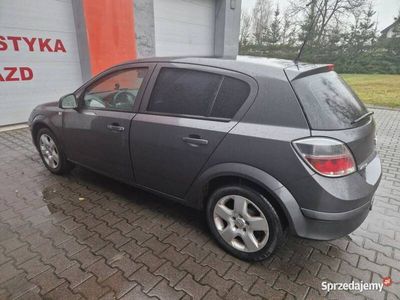 Używany Opel Astra 90 KM (66 kW) 2009
