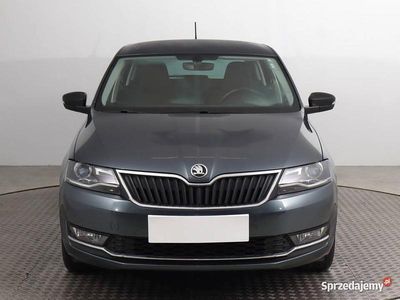 Używany Skoda Rapid 2018 Srebrny Hatchback