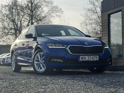 Niebieski Używany 2022 Skoda Octavia Hatchback | 58 000 zł (Dość drogi)