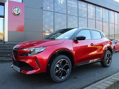 Lakier specjalny czerwony z czarnym dachem brera Nowe 2025 Alfa Romeo Junior SUV | 147 900 zł