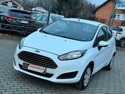 Używany Ford Fiesta 60 KM (44 kW) 2013 Biały Hatchback