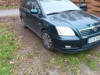 Używany Toyota Avensis 2003
