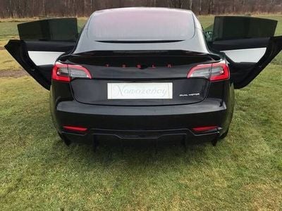 Używany Tesla Model 3 Long Range AWD 324 kW (441 KM) 2019 Sedan/Limuzyna