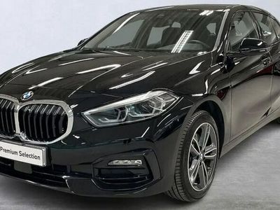 Czarny (metalik) Używany 2023 BMW 118 Hatchback | 128 000 zł (Drogi)