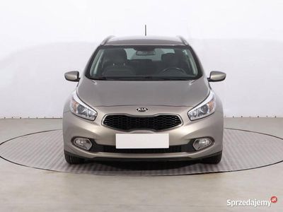 Szary Używany 2015 Kia Ceed Hatchback | 36 499 zł (Uczciwa cena)