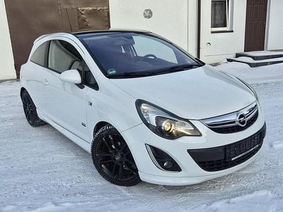 Biały Używany 2011 Opel Corsa OPC Hatchback | 15 900 zł (Uczciwa cena)