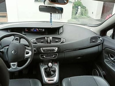 Używany Renault Scénic III 130 KM (95 kW) 2012 Bordowy Minivan