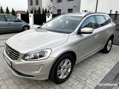 używany Volvo XC60 Lift D3 Momentum 150km 6,30 l/100km - ORYGINAŁ