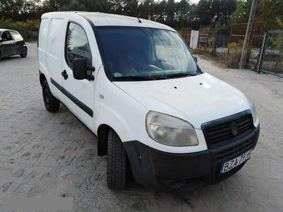 używany Fiat Doblò 1.3dm 90KM 2005r. 245 600km