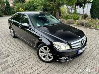 Używany Mercedes C220 Avantgarde 170 KM (125 kW) 2008 Czarny (metalik) Sedan/Limuzyna