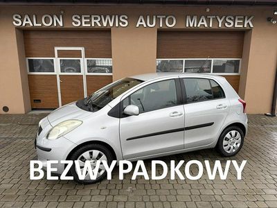 Srebrny Używany 2006 Toyota Yaris Hatchback | 14 900 zł (Dość drogi)