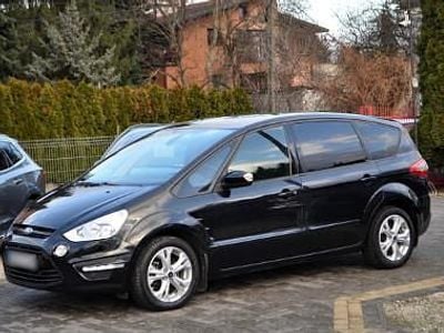 Czarny Używany 2014 Ford S-MAX S Minivan | 41 500 zł (Uczciwa cena)