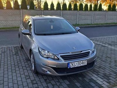 Używany Peugeot 308 SW 2015 Srebrny Kombi